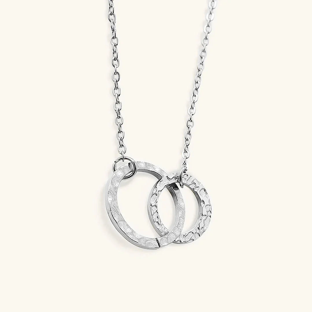 Isabelle – collar hoop en oro elegante