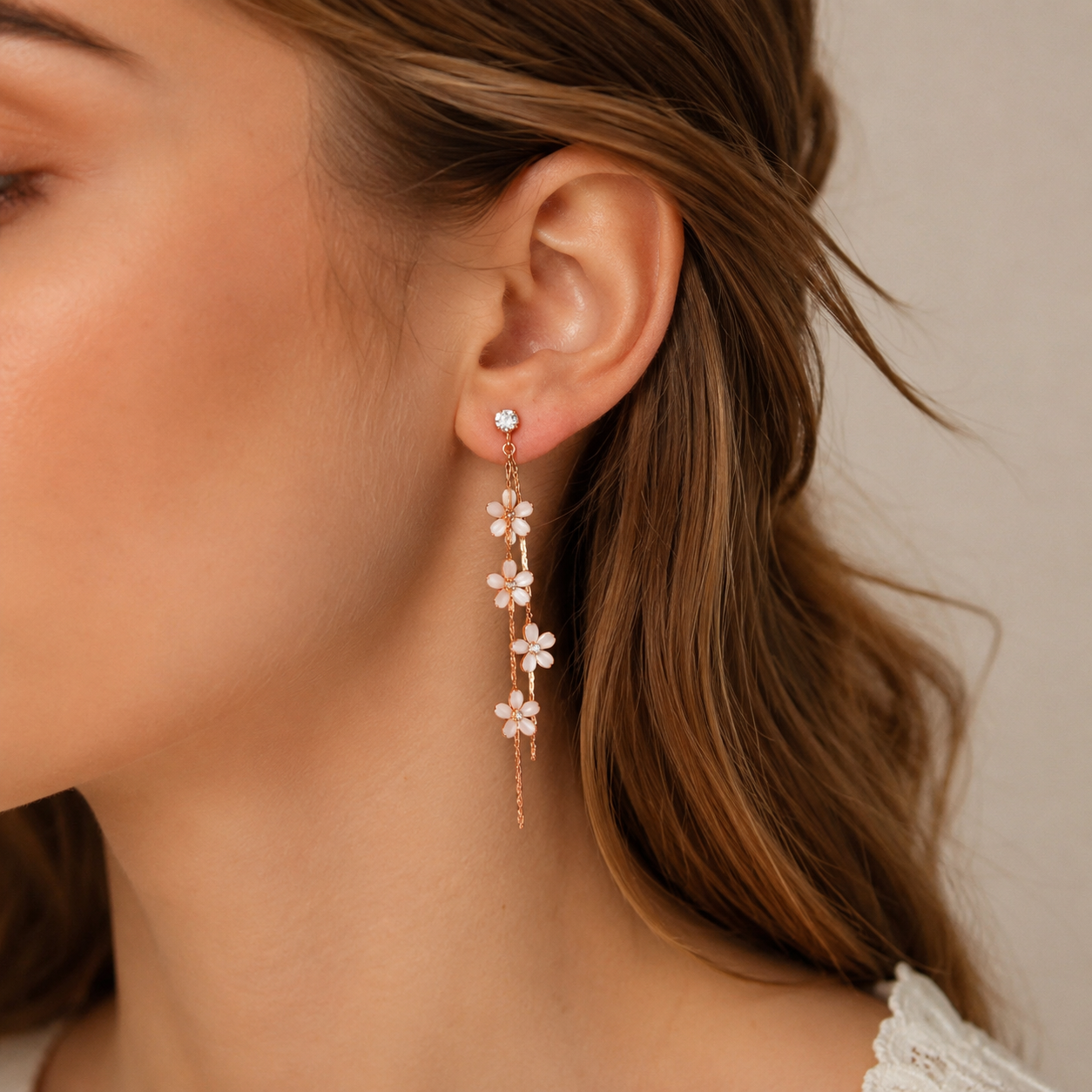 Yuri - Aretes de Hilo de Jazmín Blanco