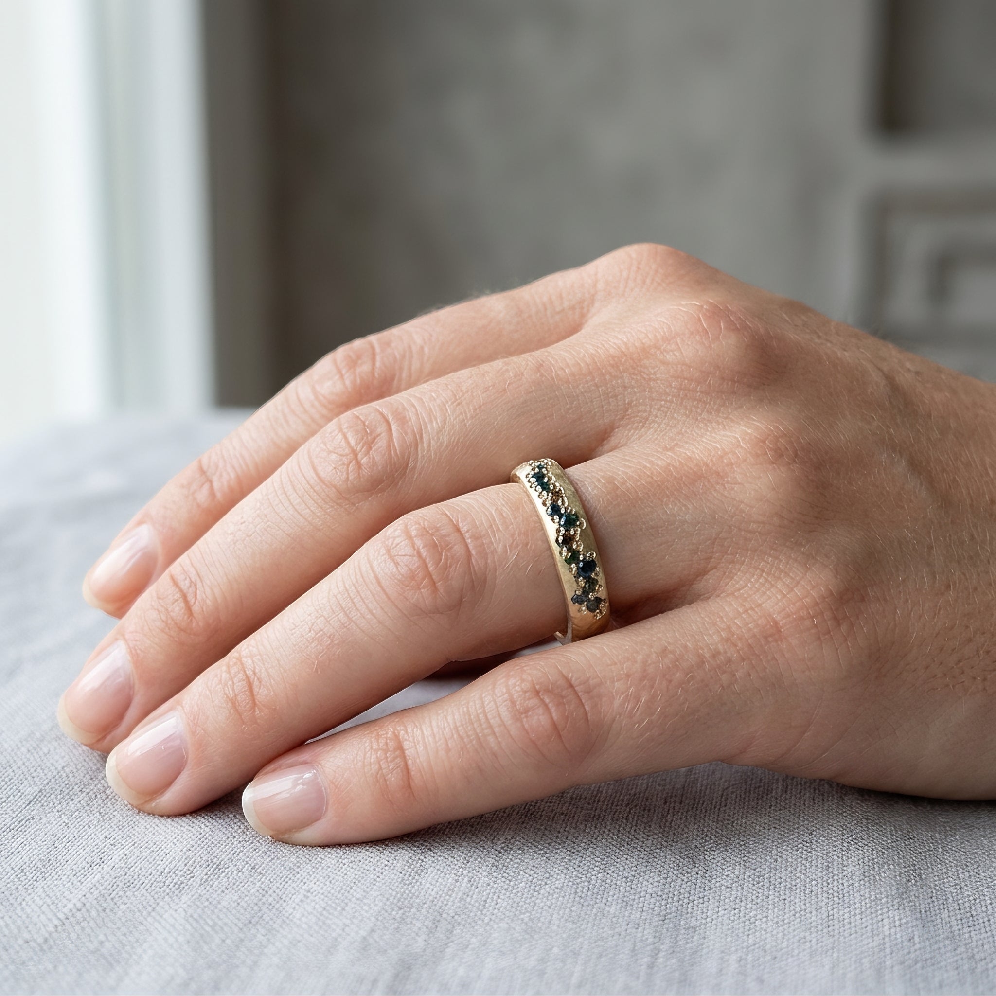 Clara - Anillo clásico vintage dorado