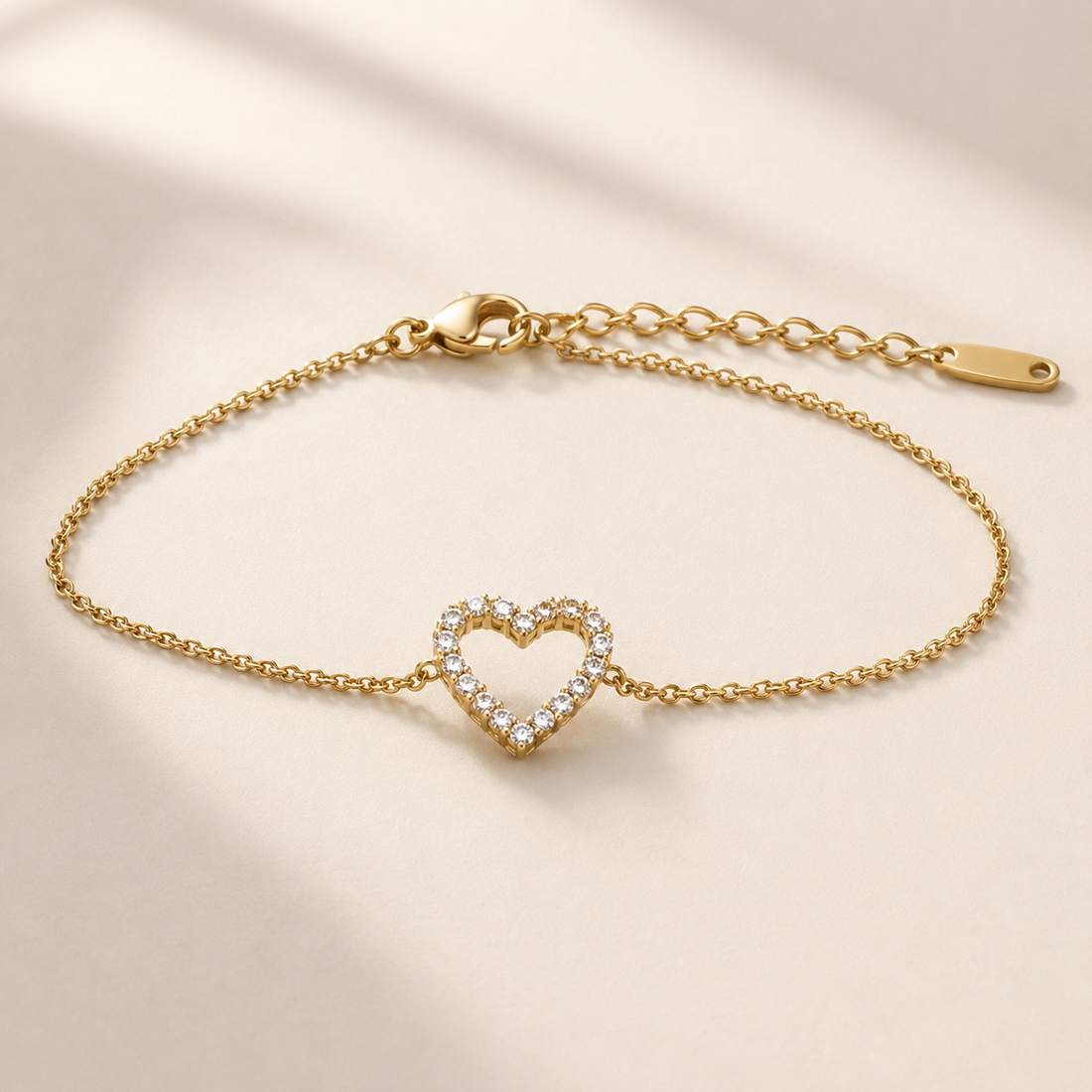 Pulsera de corazón abierto de oro