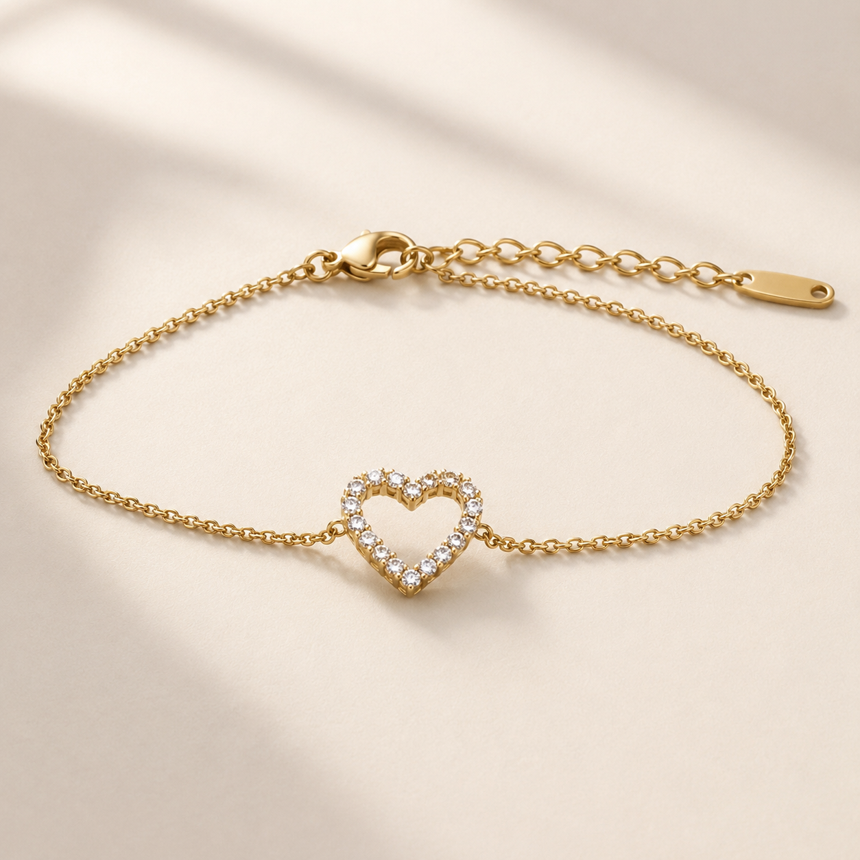 Pulsera de corazón abierto de oro