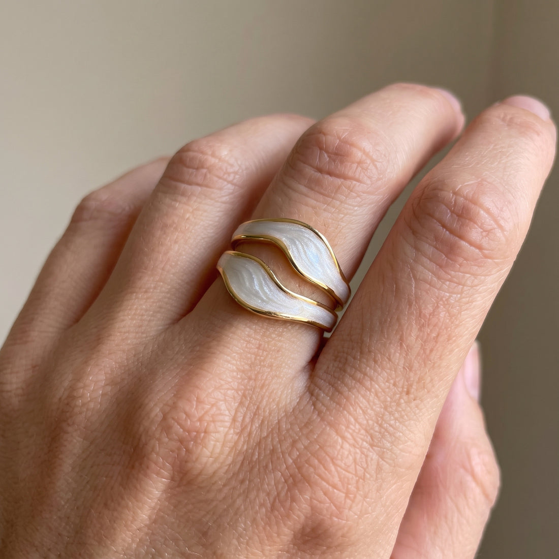 Niana – Anillo vintage de oro blanco
