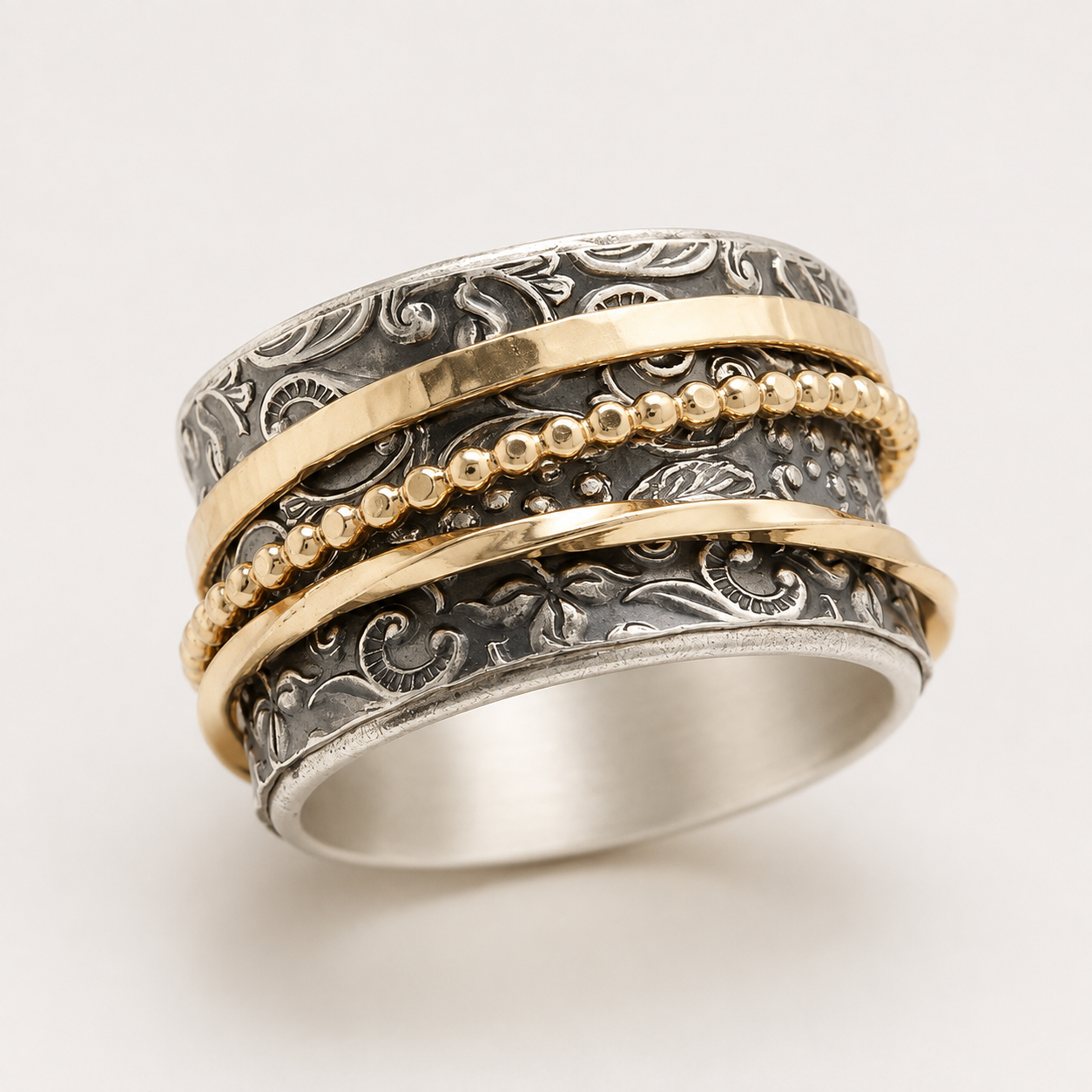 Shyla – Anillo antiguo bicolor de oro y plata