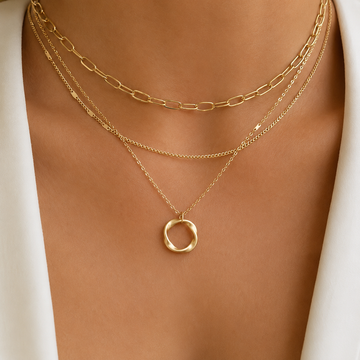 Michelle – Collar vintage con cadenas doradas en capas y colgante