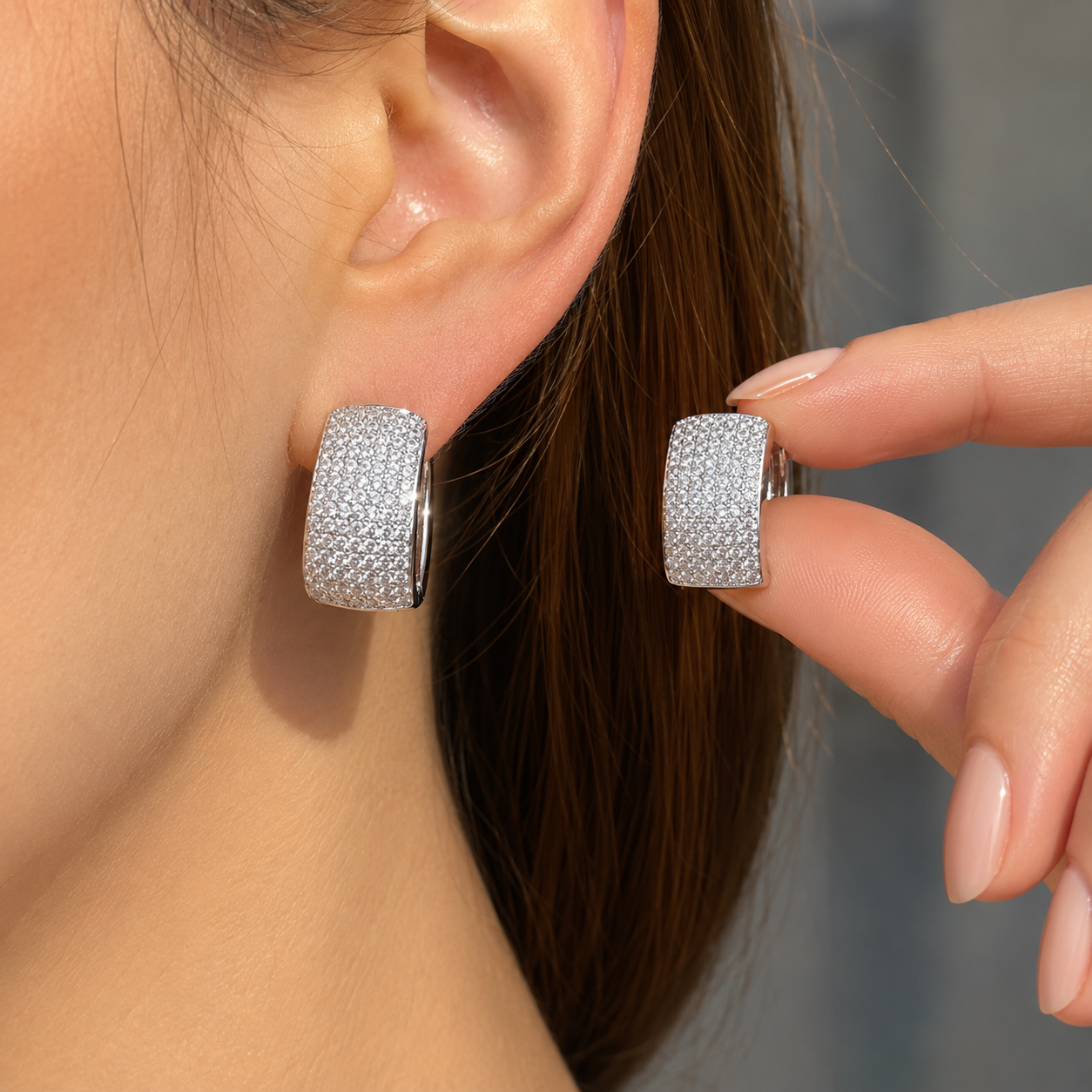 Amaya – Pendientes de circonio con brillo completo