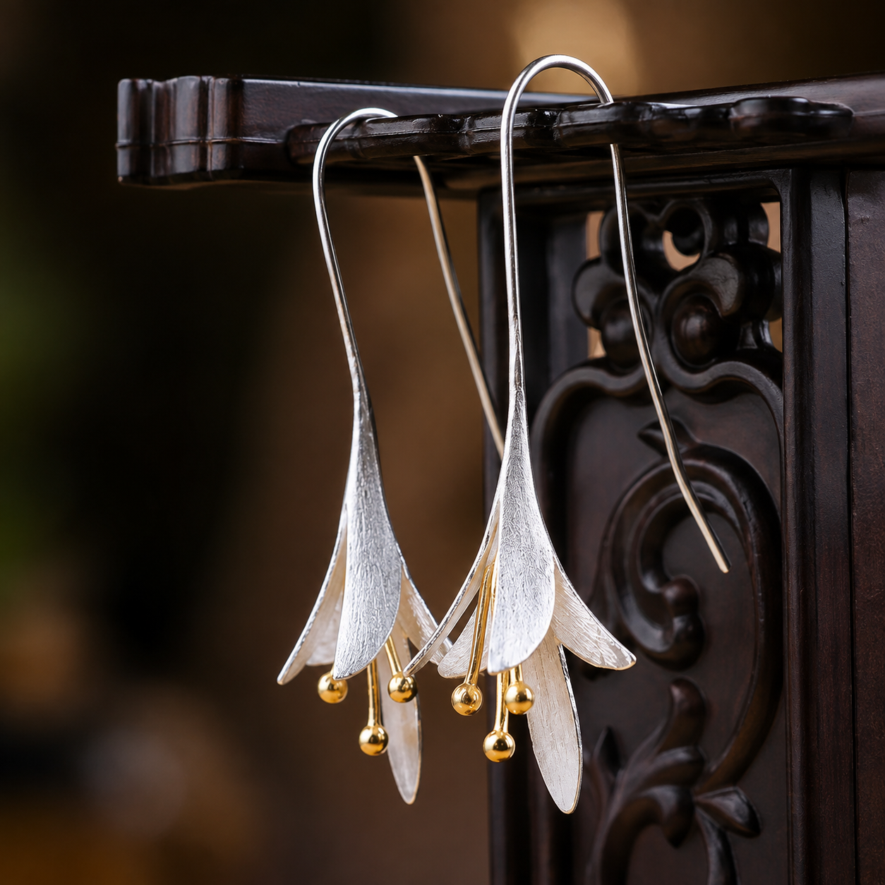 Pendientes colgantes de flores de jazmín plateados