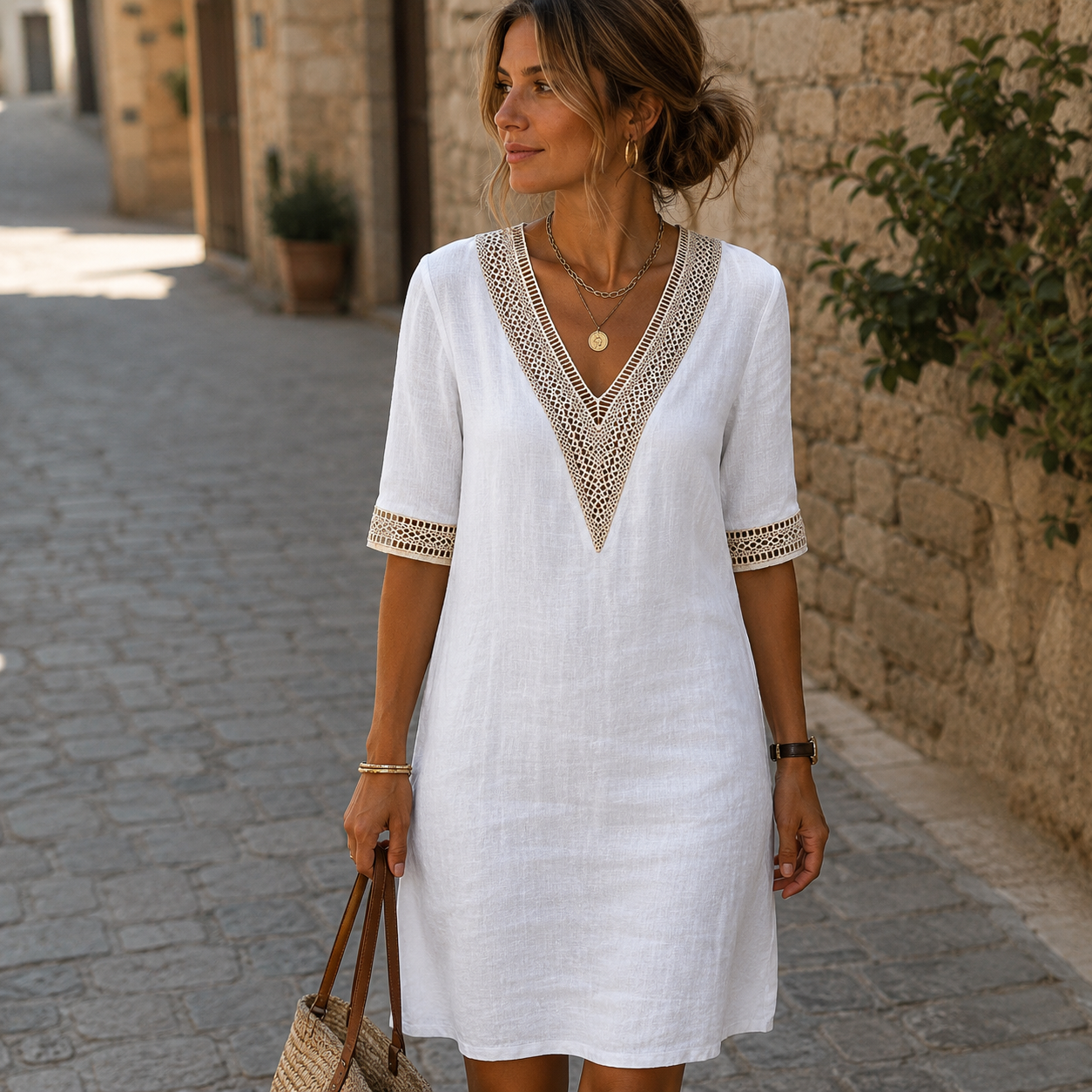 Arianne - Elegante vestido de ganchillo con escote en V para mujer