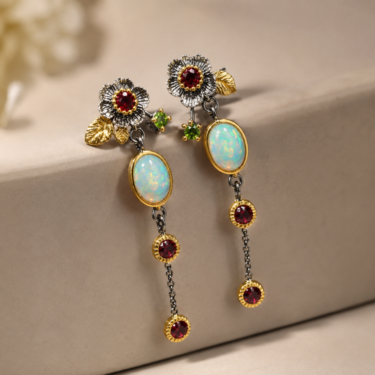 Zyra – Pendientes boho con ópalo y circonita roja