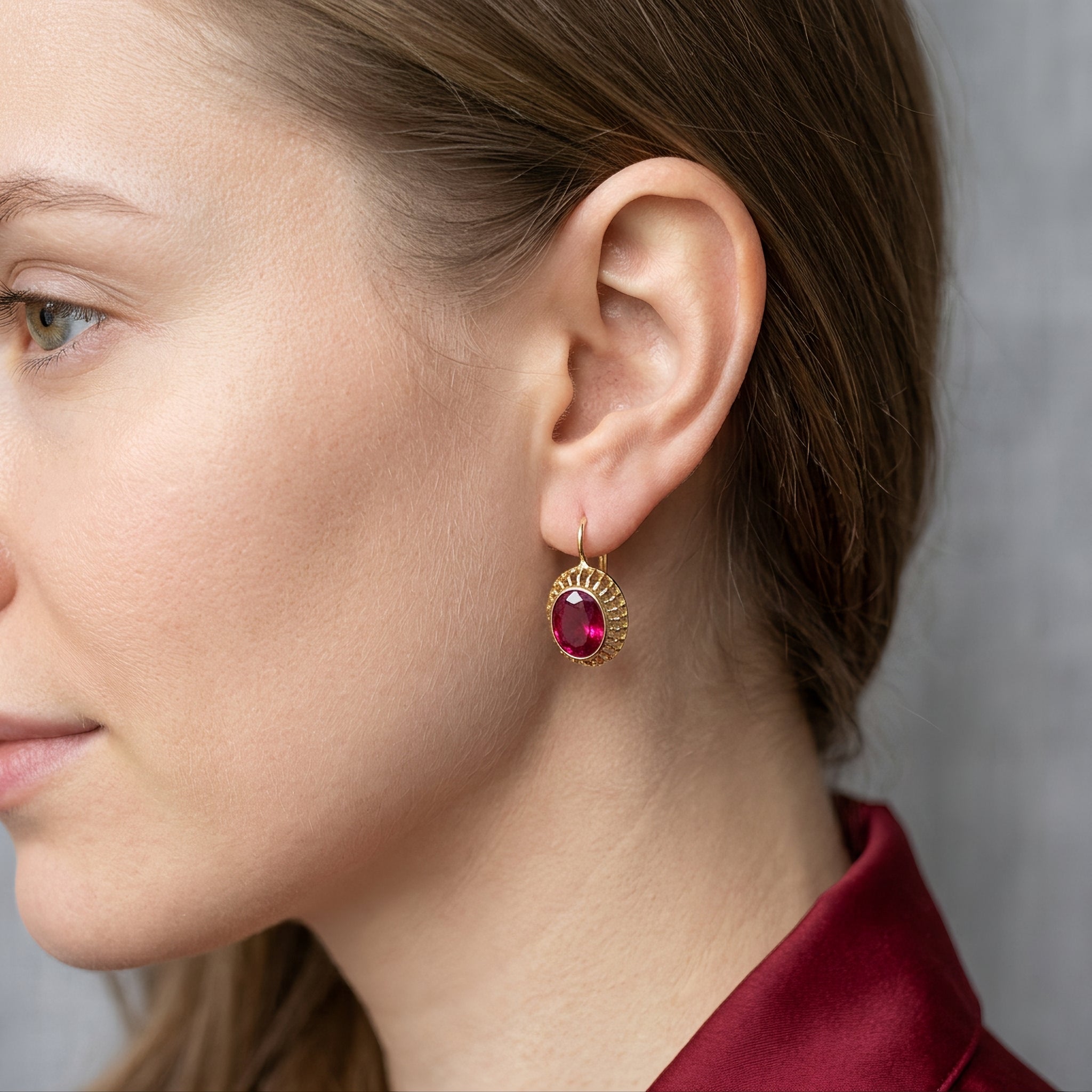 Roxane – Pendientes vintage de cristal rojo en oro rosado