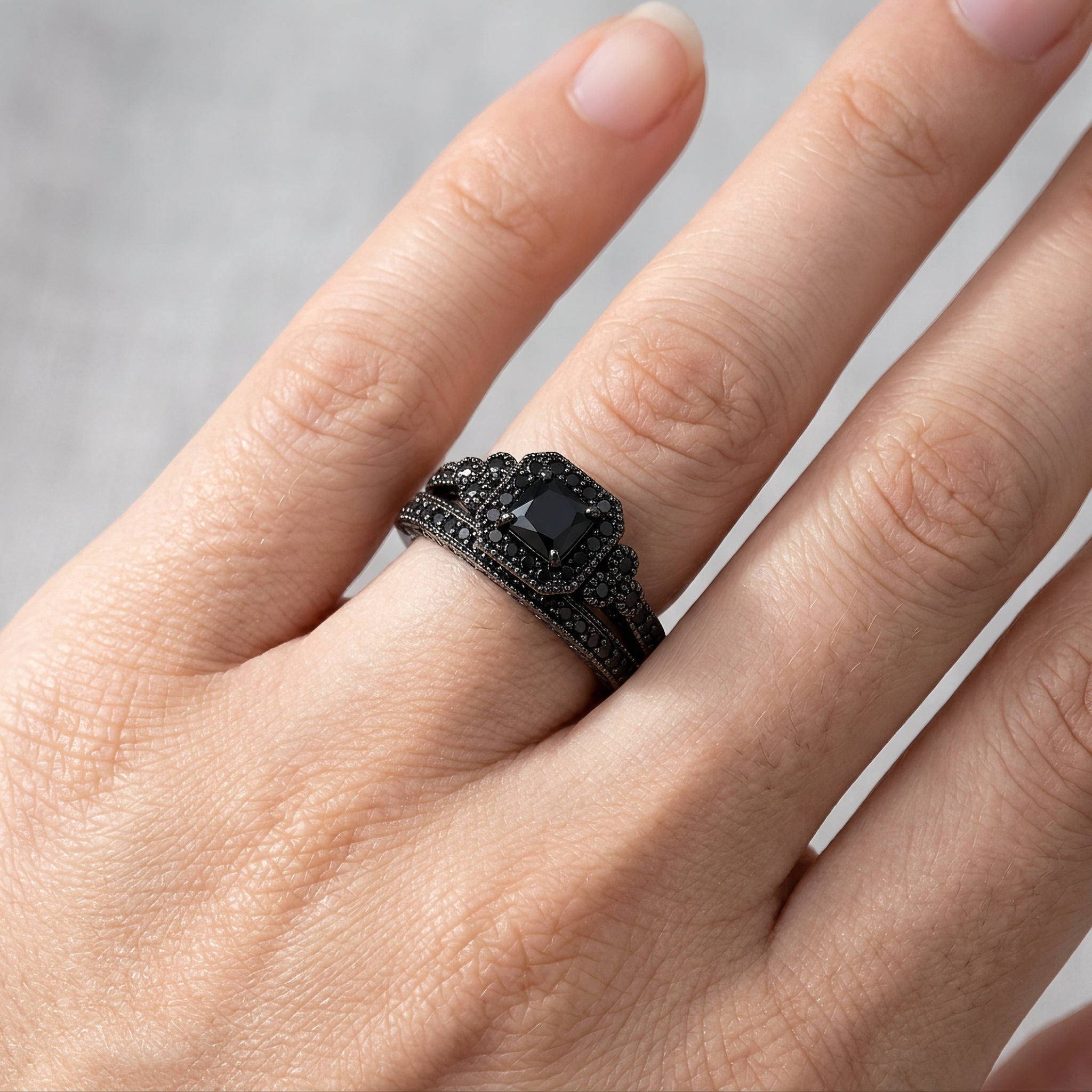 Adrian – Conjunto de anillos vintage en negro