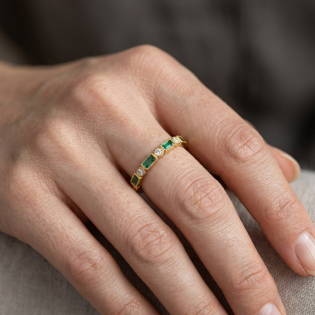 Crista – Anillo de declaración de oro con circonita verde