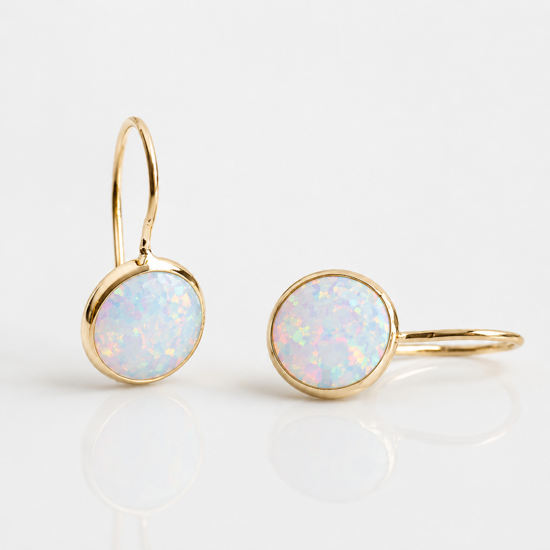 Mireya – Pendientes vintage de oro con piedra de ópalo