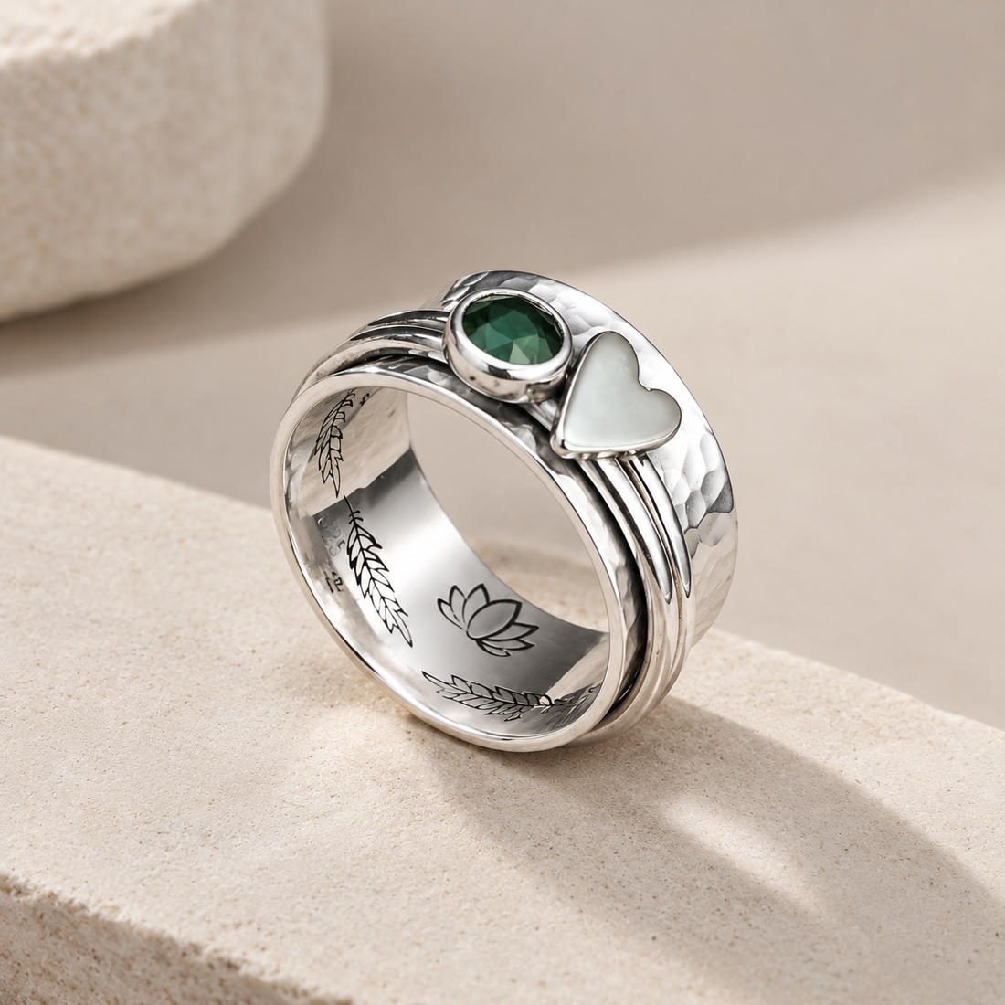 Maely – Anillo corazón estilo retro plateado