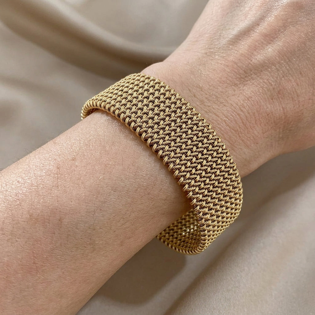 Raya – Pulsera de acero de titanio con cable grabado