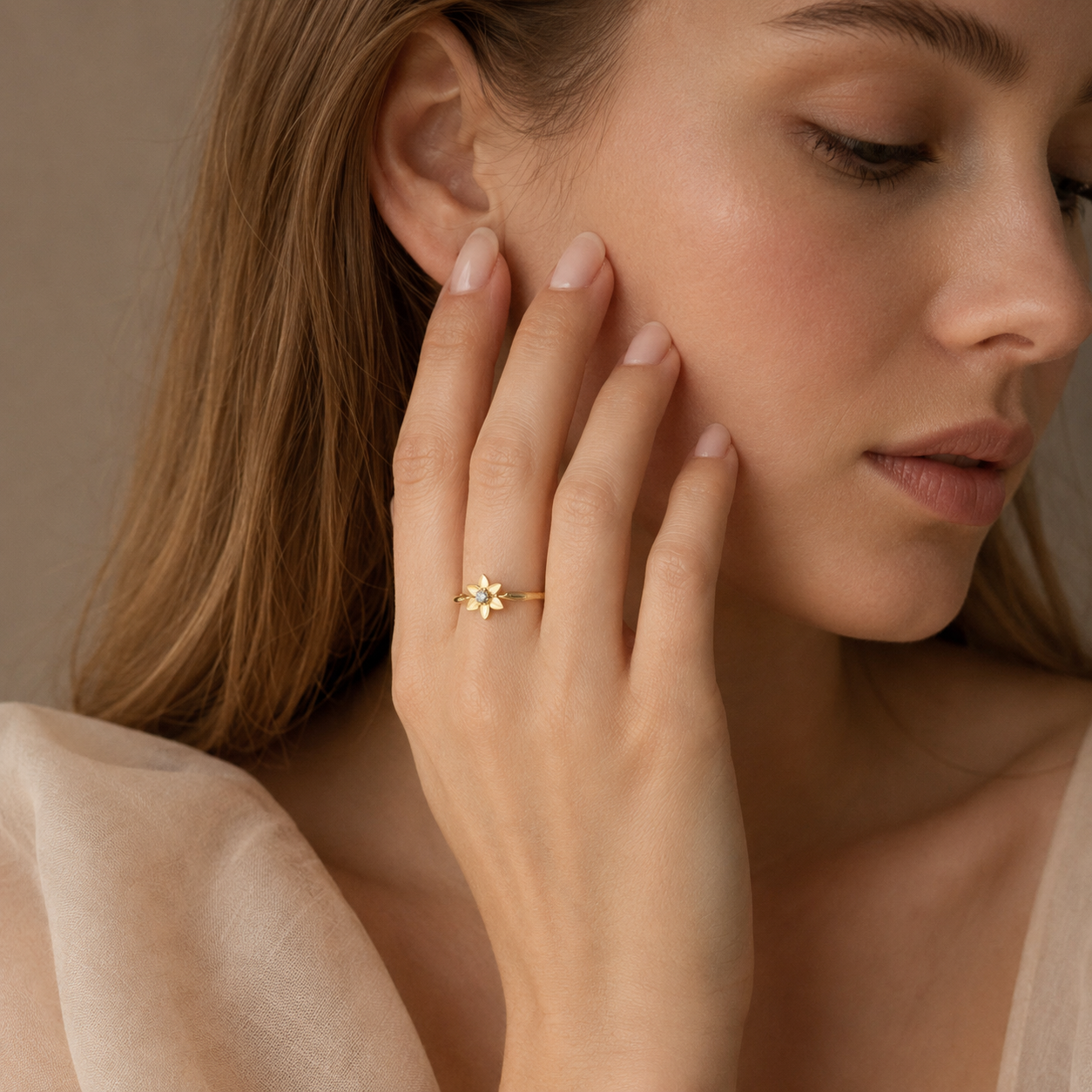 Flora – Anillo de flores con piedra de nacimiento