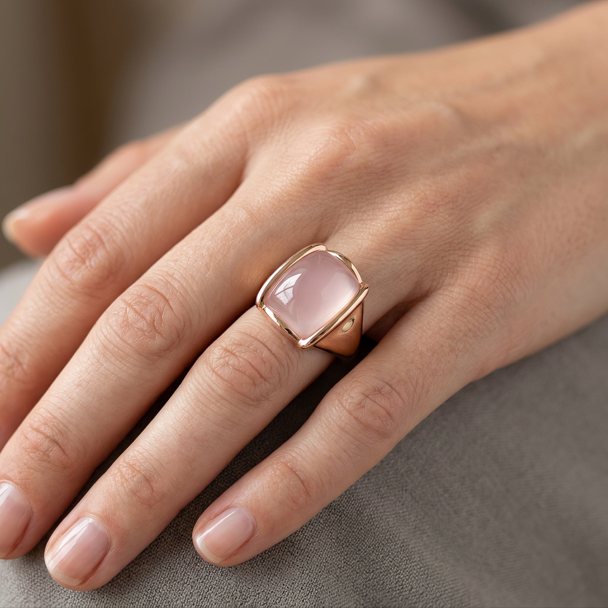 Sophia – anillo cuadrado vintage de oro rosa