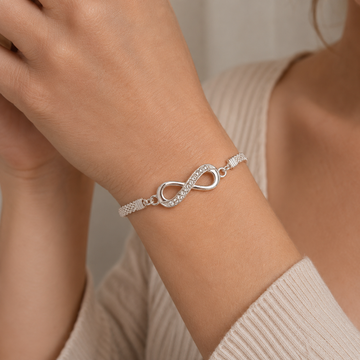 Naya – Pulsera Mujer con símbolo de Infinito delicado
