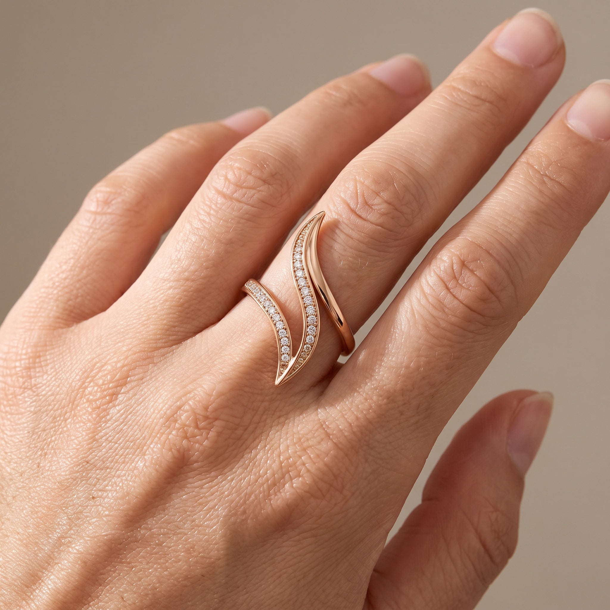 Brianna – Anillo de oro con diamantes