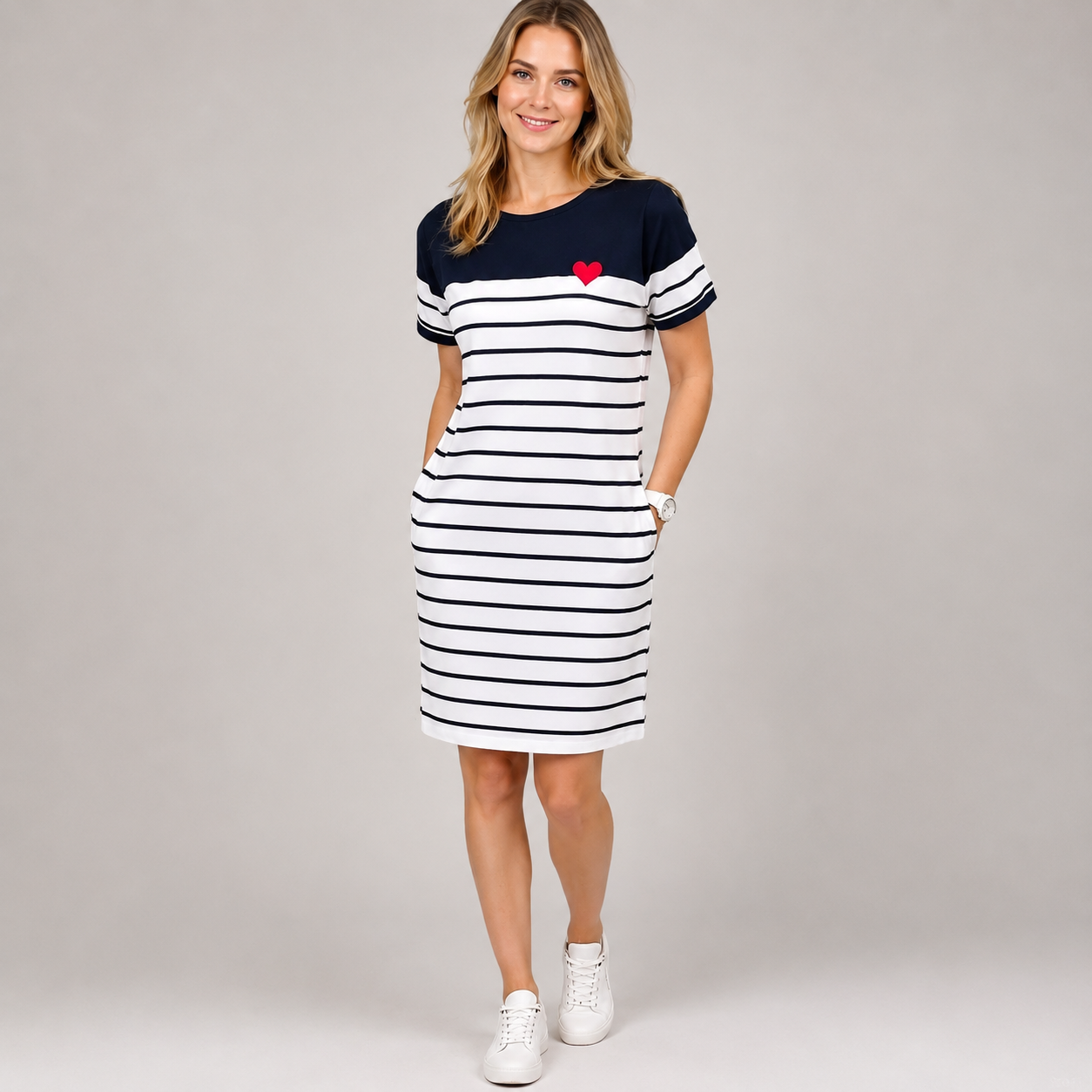 Nora - Vestido a Rayas Estiloso