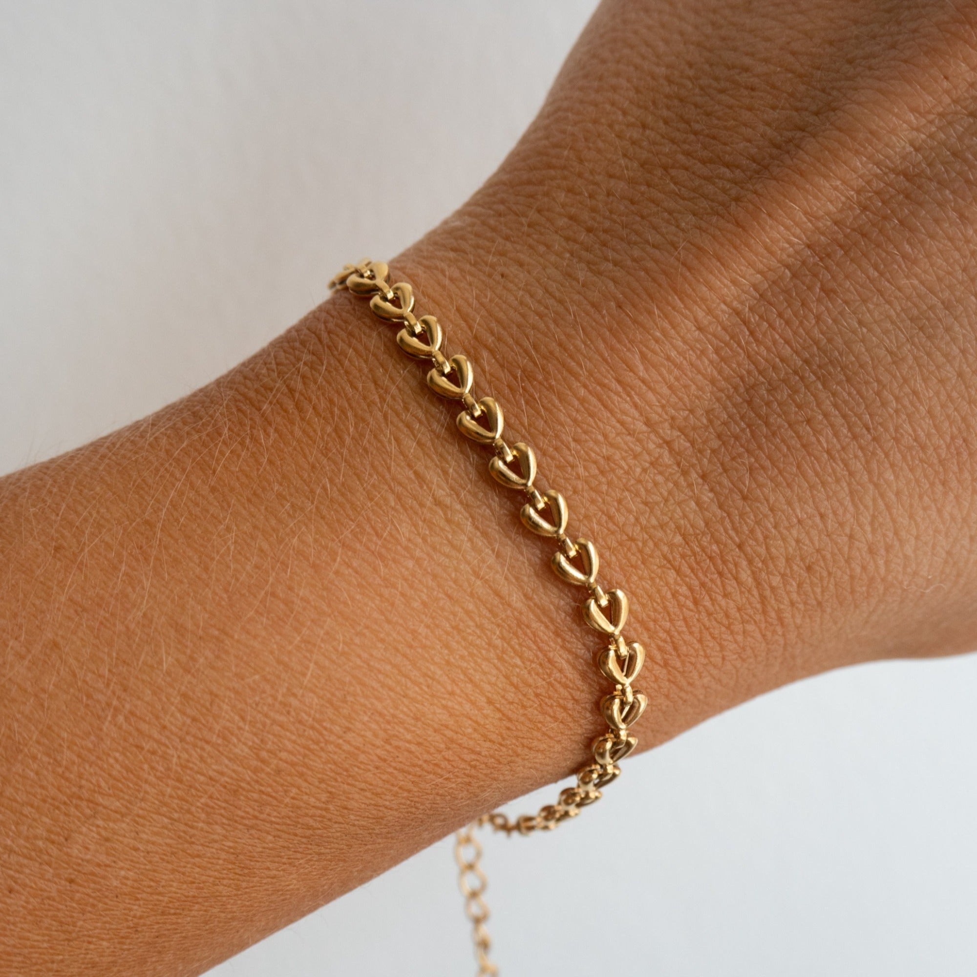 Kendra - Pulsera de cadena corazón dorado