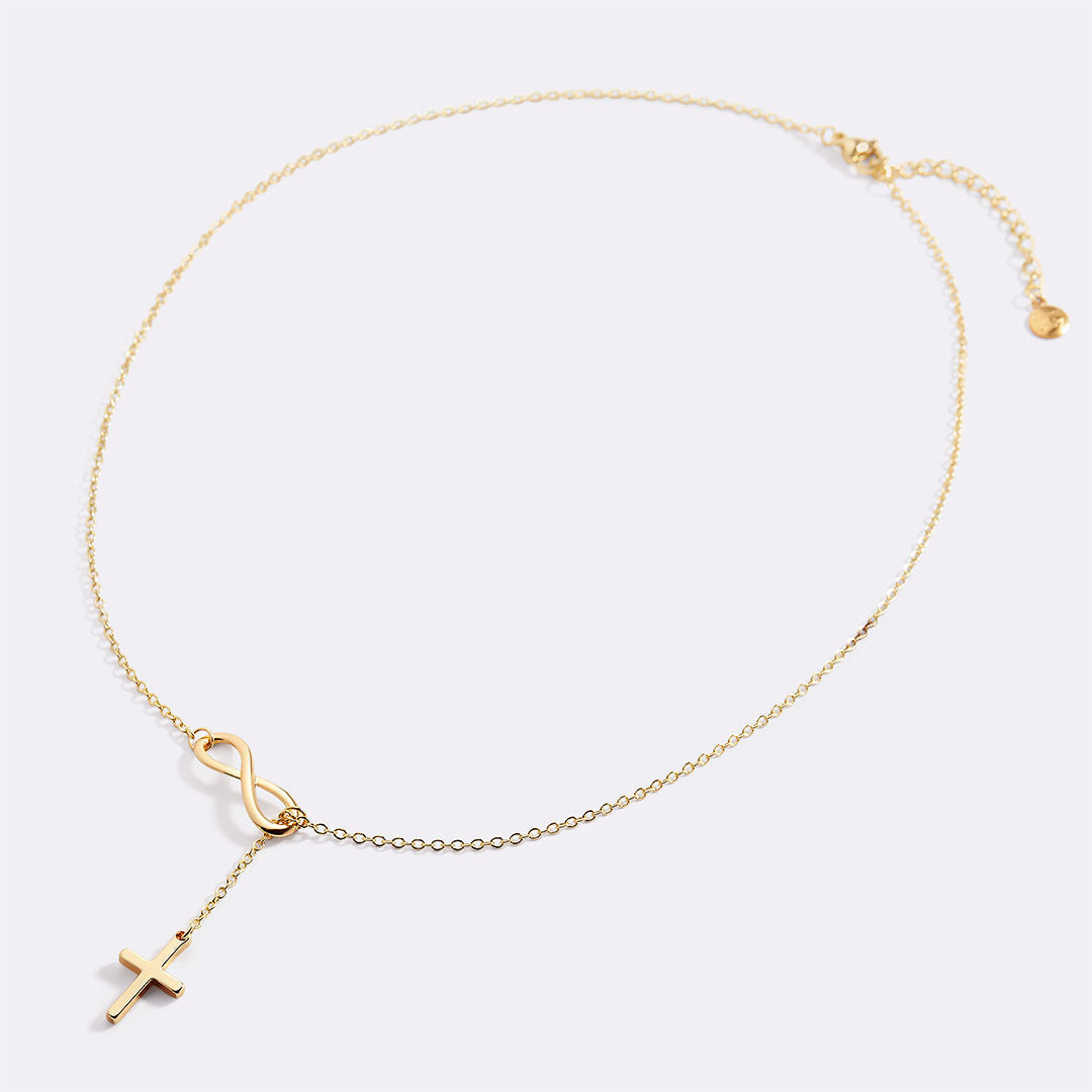 Yuna – Collar con colgante de cruz infinita