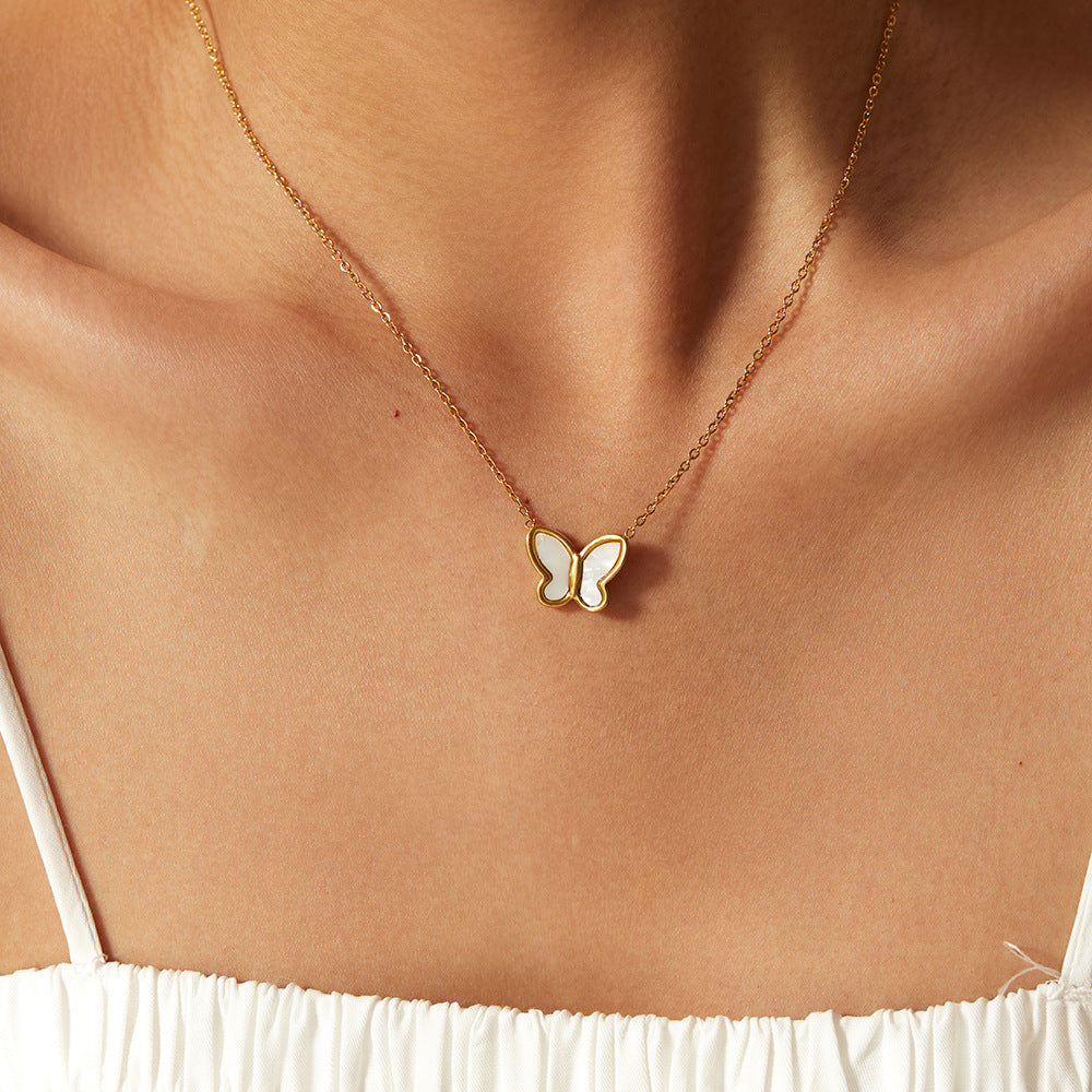 Mariposa - Collar de perlas