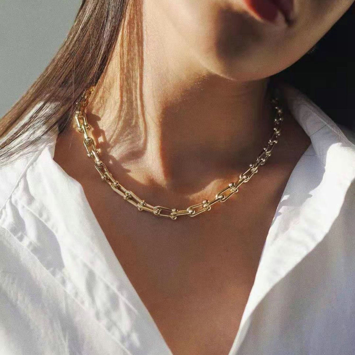 Collar de oro grueso en cascada