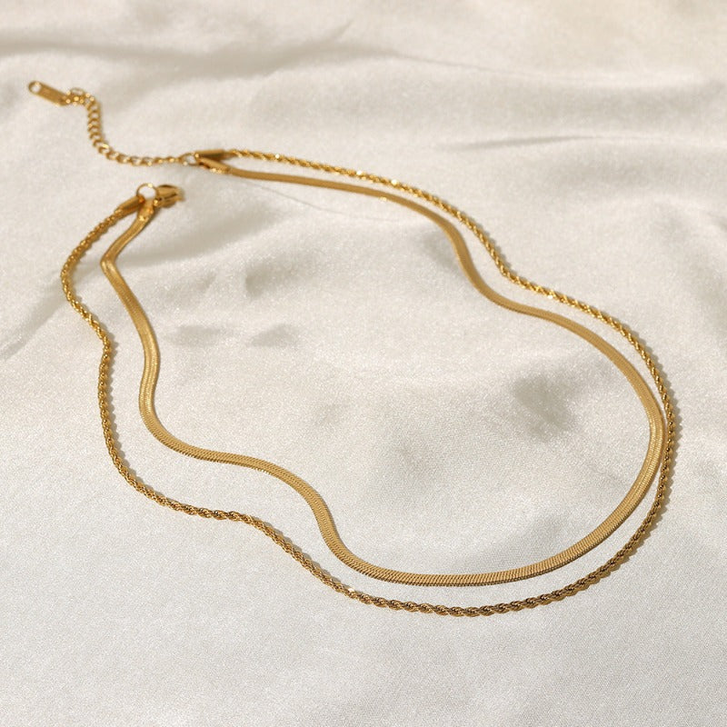 Nicole – Collar de Oro Multicapa