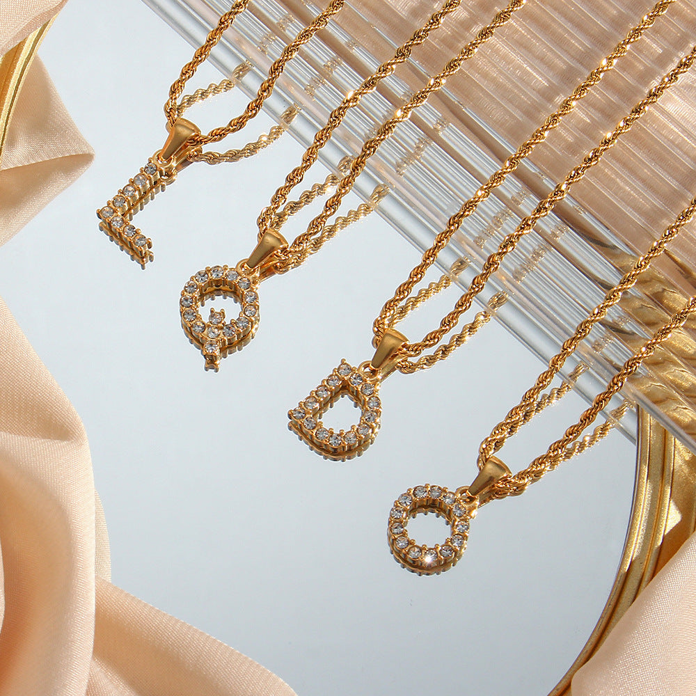 Maeve - Collar de diamantes con iniciales