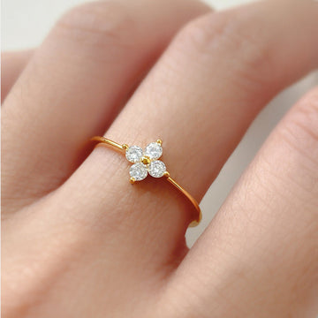 Mia – Anillo de trébol brillante