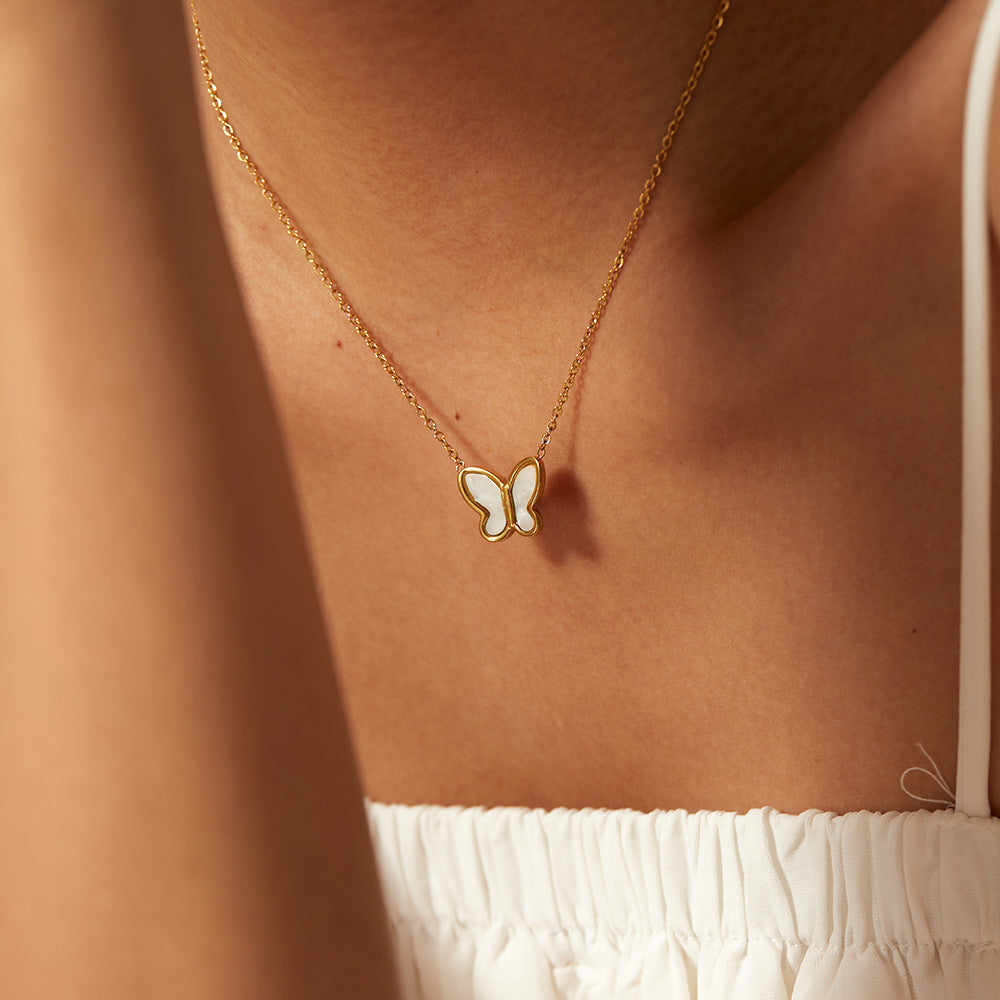 Mariposa - Collar de perlas
