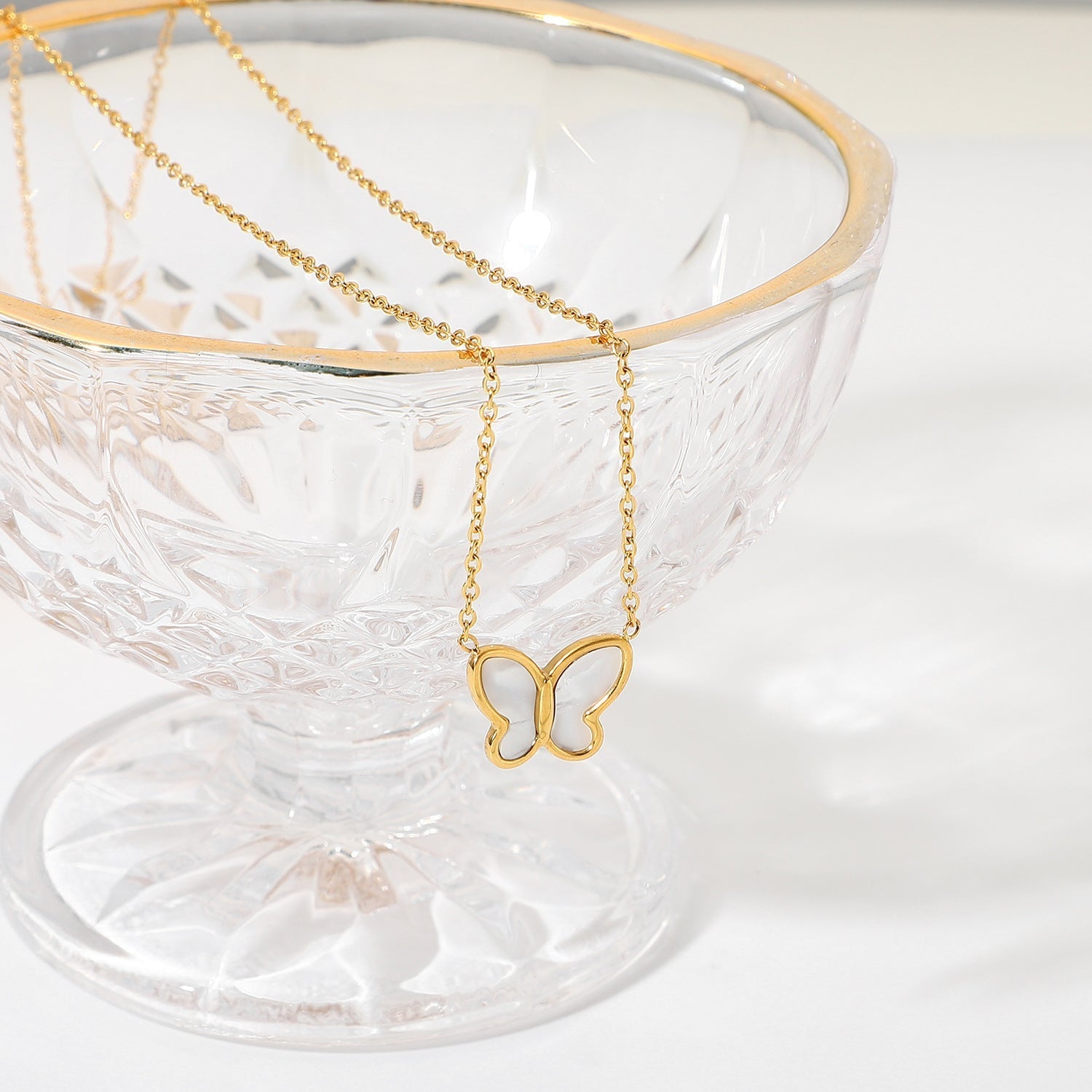 Mariposa - Collar de perlas