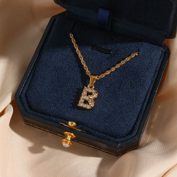 Maeve - Collar con iniciales