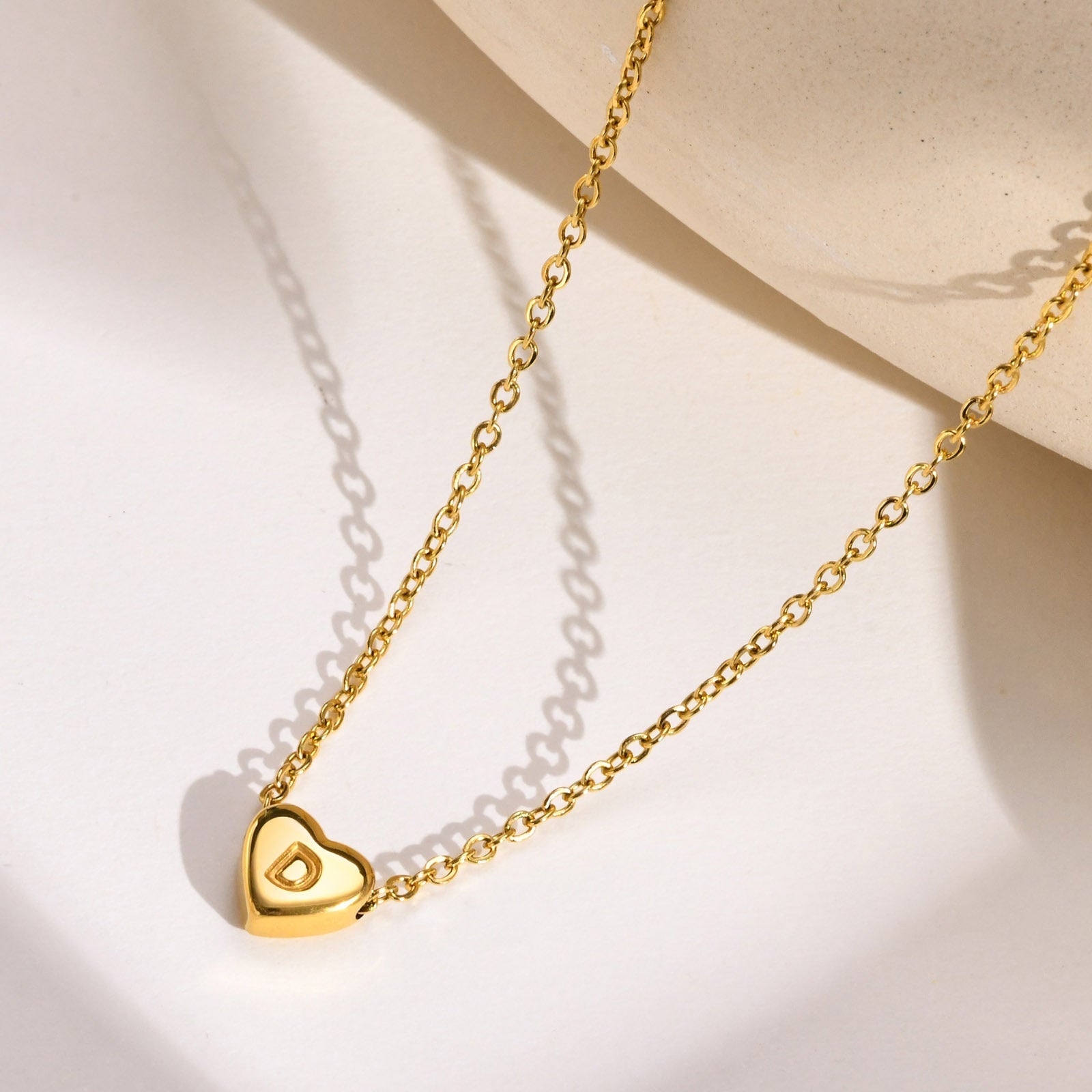 Corazón - Collar de iniciales de oro