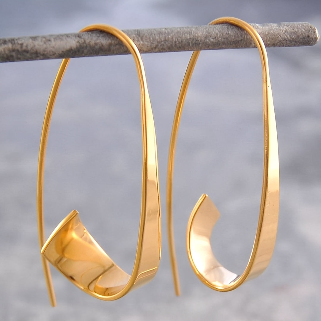 Clea – Pendientes atemporales de oro y plata