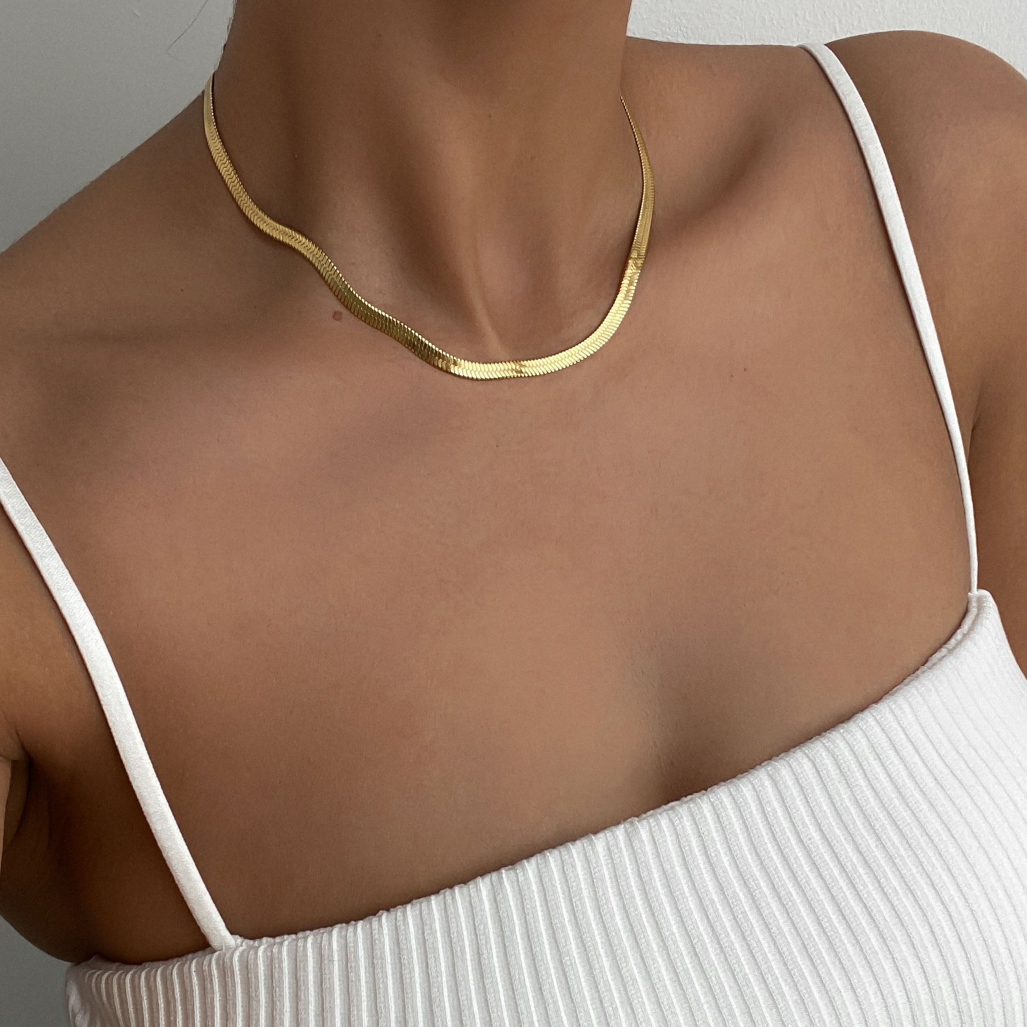 Juliette – Collar elegante de chevron