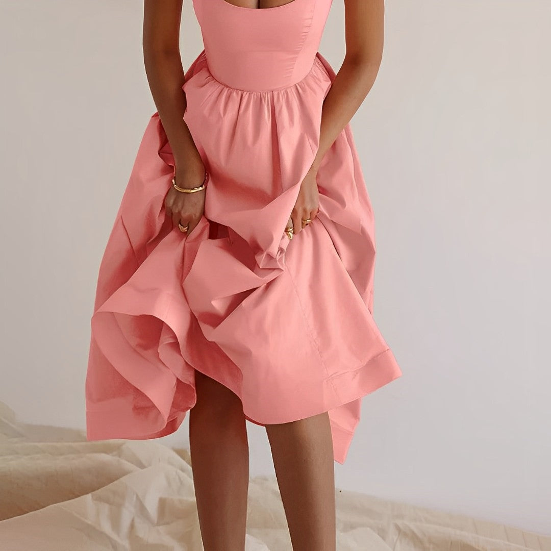 Fabiana - Vestido con Tirantes Finos y Corte Fruncido