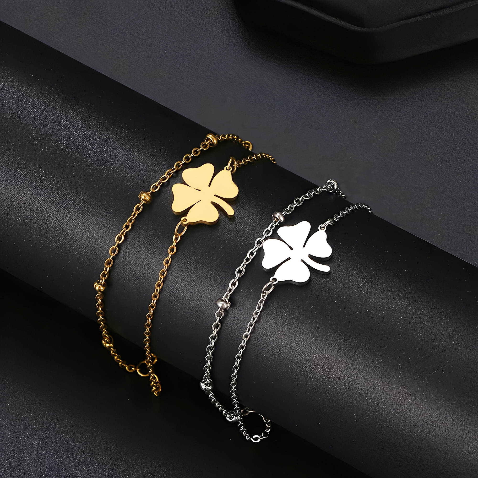 Sanya – Pulsera trébol oro y plata