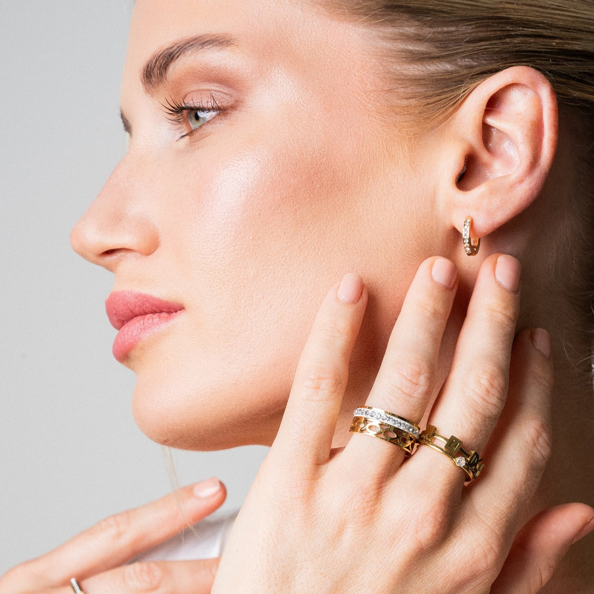 Arielle – Aros ornamentados con piedras