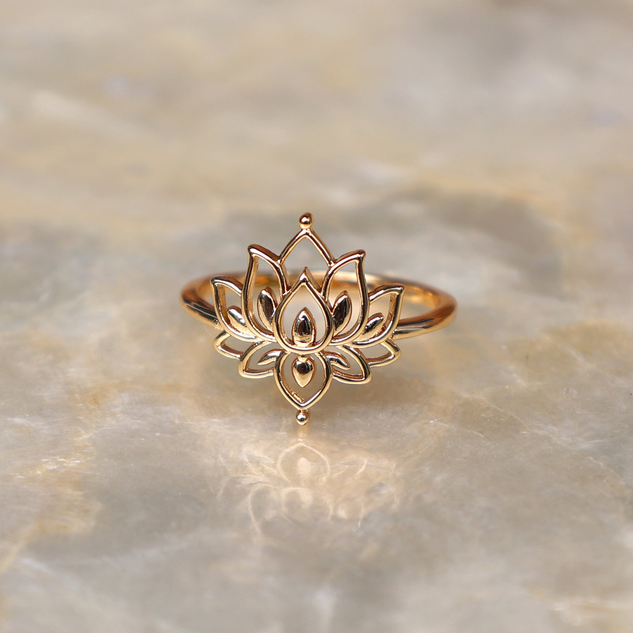 Flor de Loto - Anillo Delicado