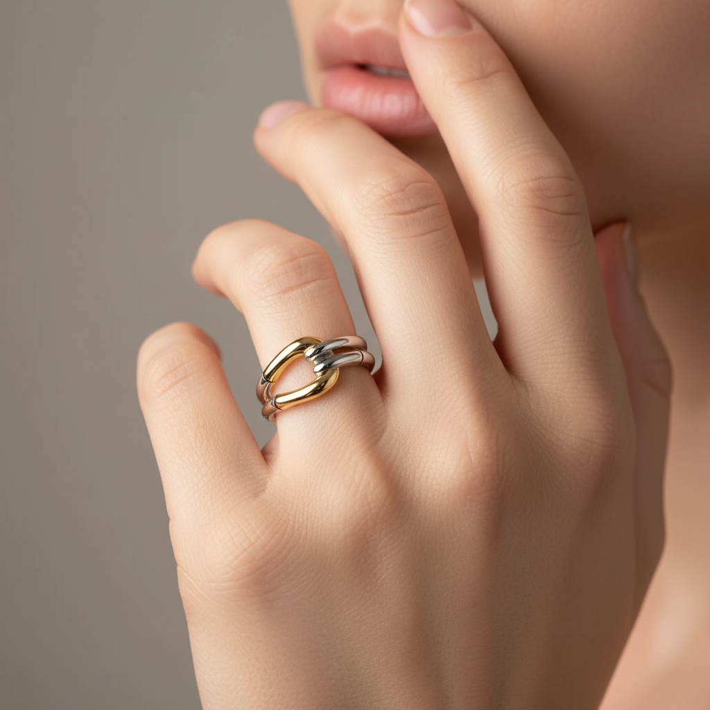 Althéa – Anillo vintage con diseño de nudo en oro y plata