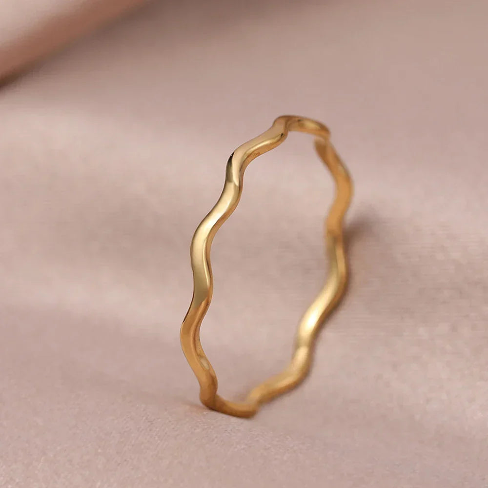 Elowia – Anillo de río infinito elegante