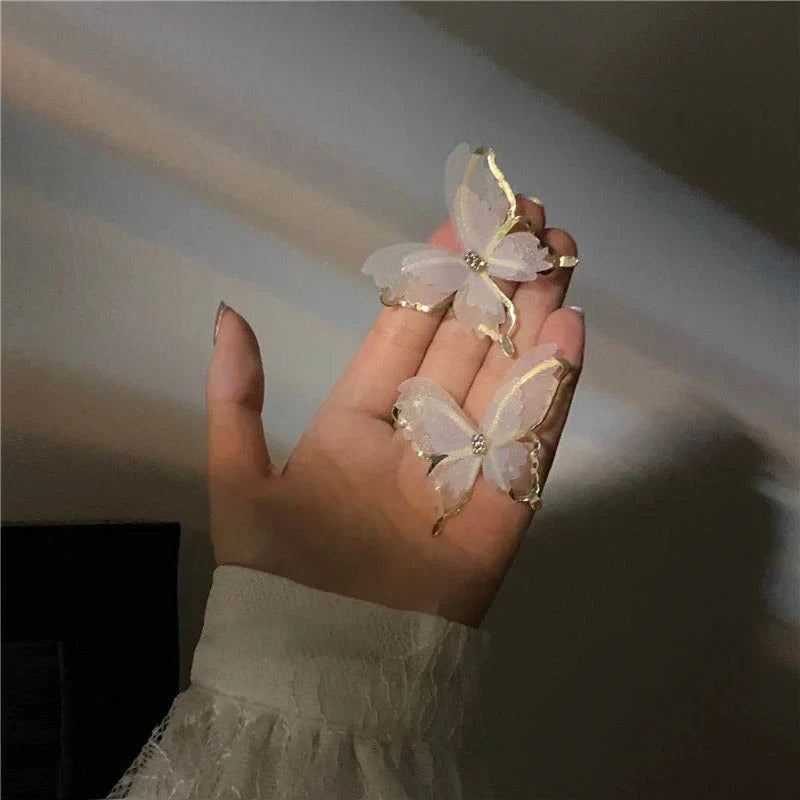 Jean – Pendientes de mariposa de trenzado ligero
