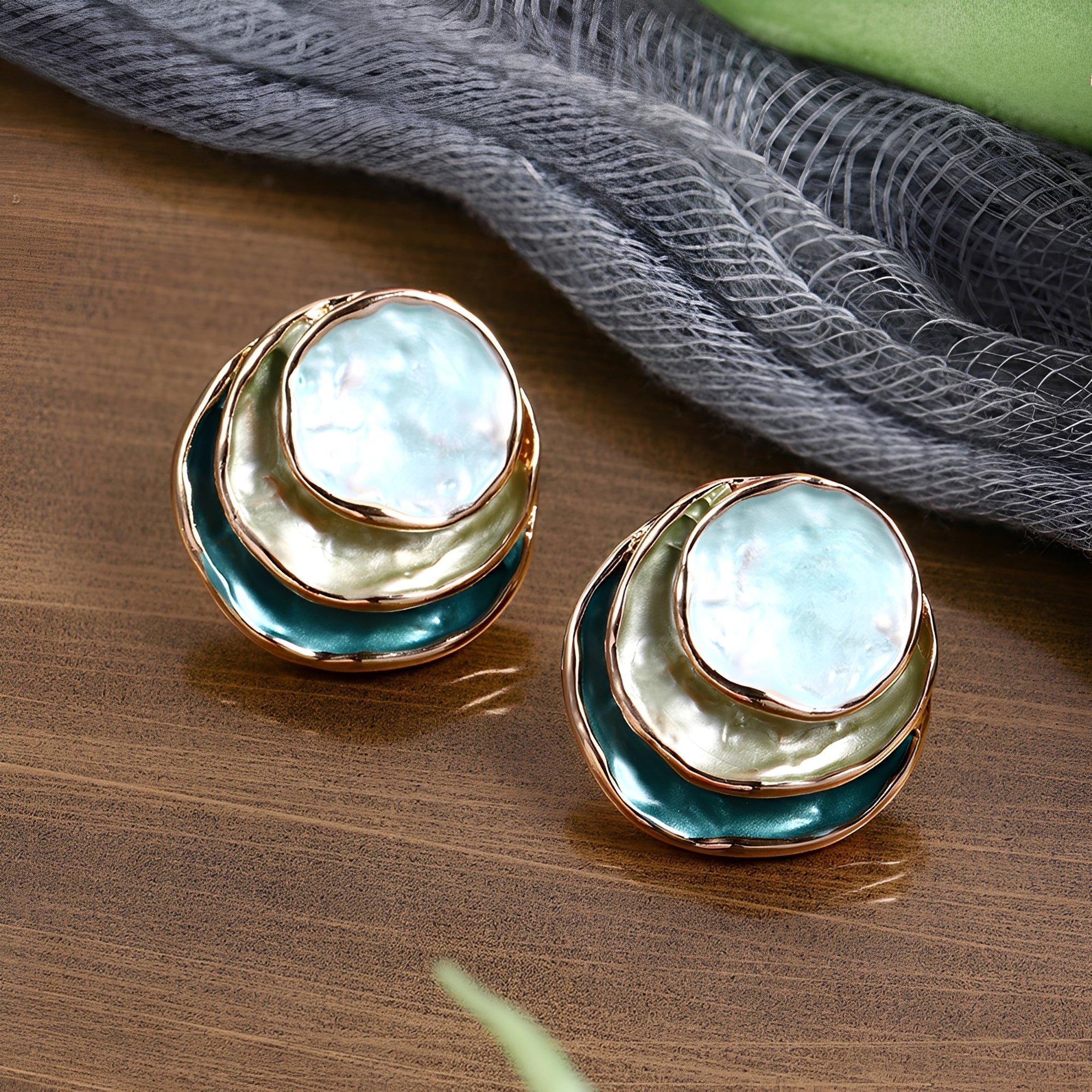 Mireya – Pendientes Redondos Vintage Pintados a Mano en Capas