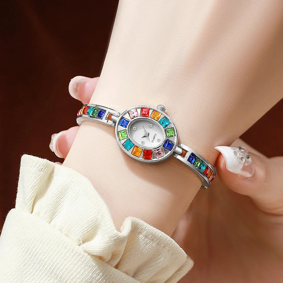 Rayna – Reloj Brillo Solar y Luneta Prismática