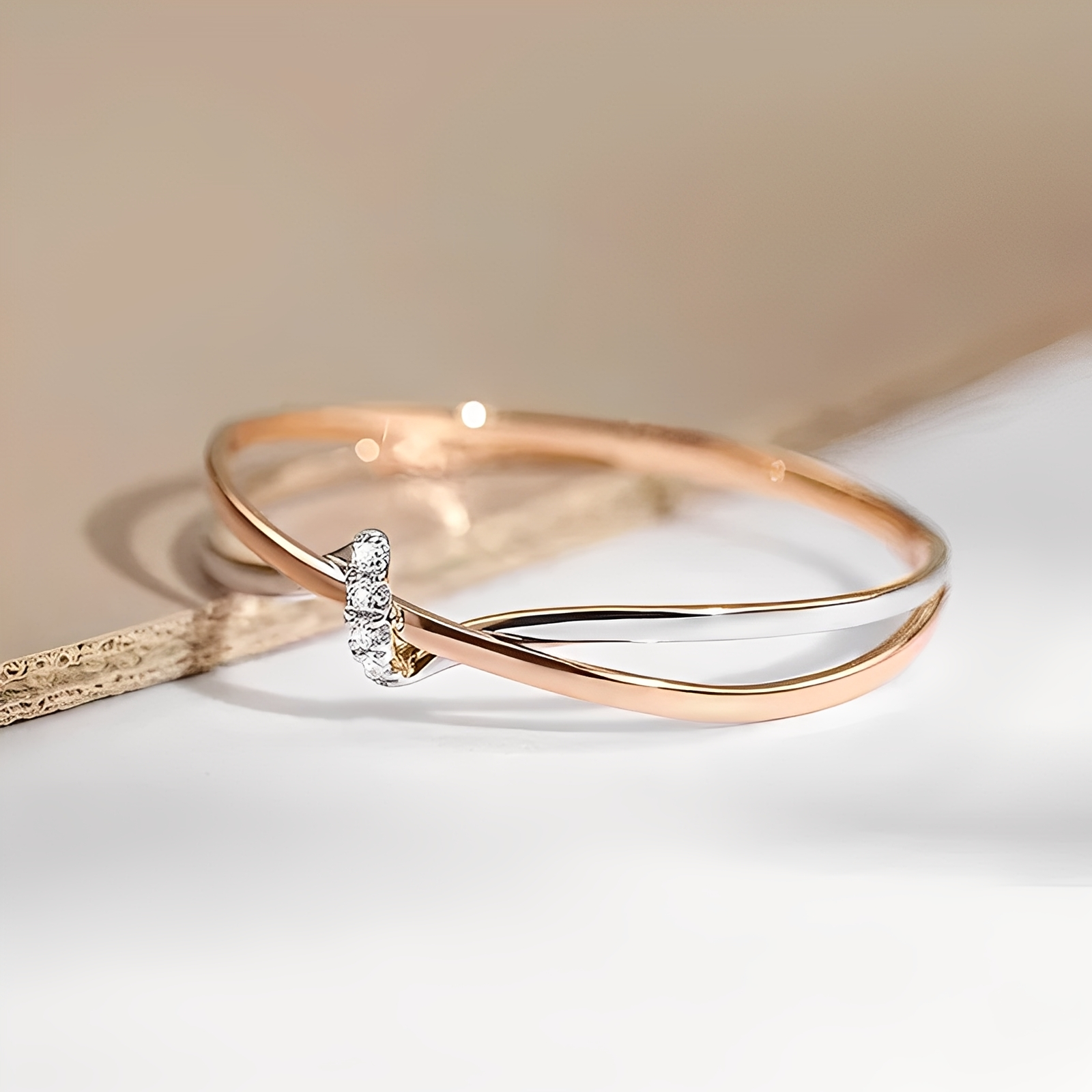 Eleane – Anillo Infinito Bicolor Elegante