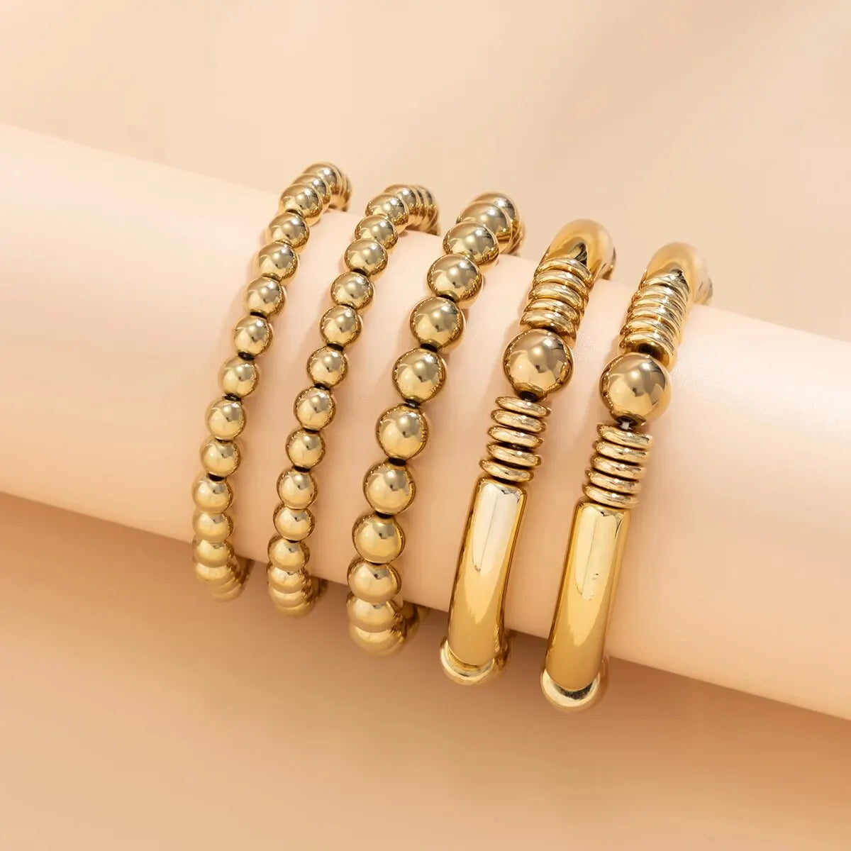 Mira – Conjunto de 5 pulseras de perlas apilables