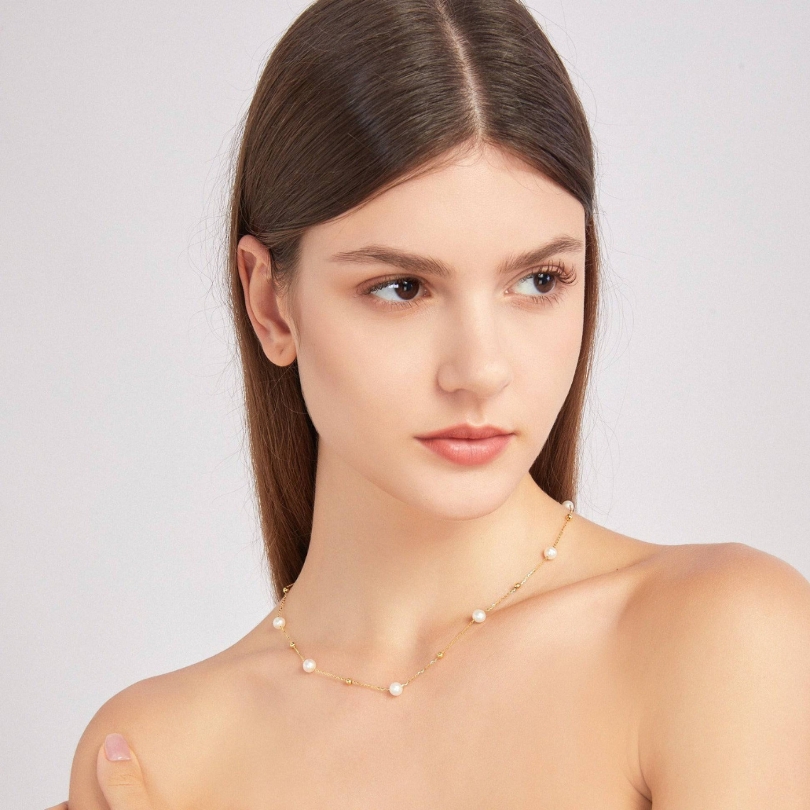 Collar de oro y perlas - alternando perlas y cadena de oro