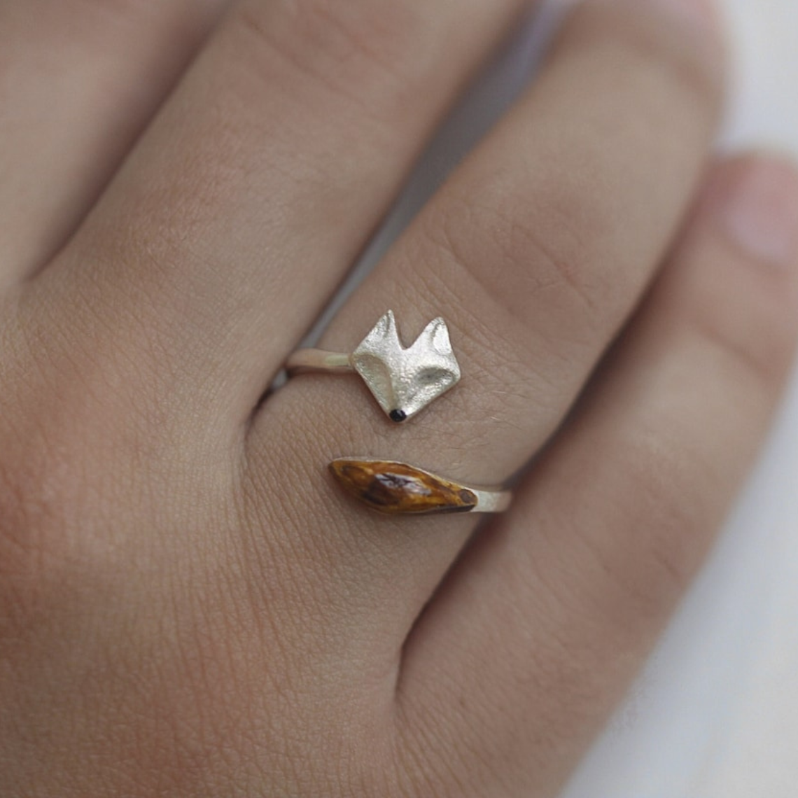 Anillo ajustable de madera - Anillo de cara de zorro plateado
