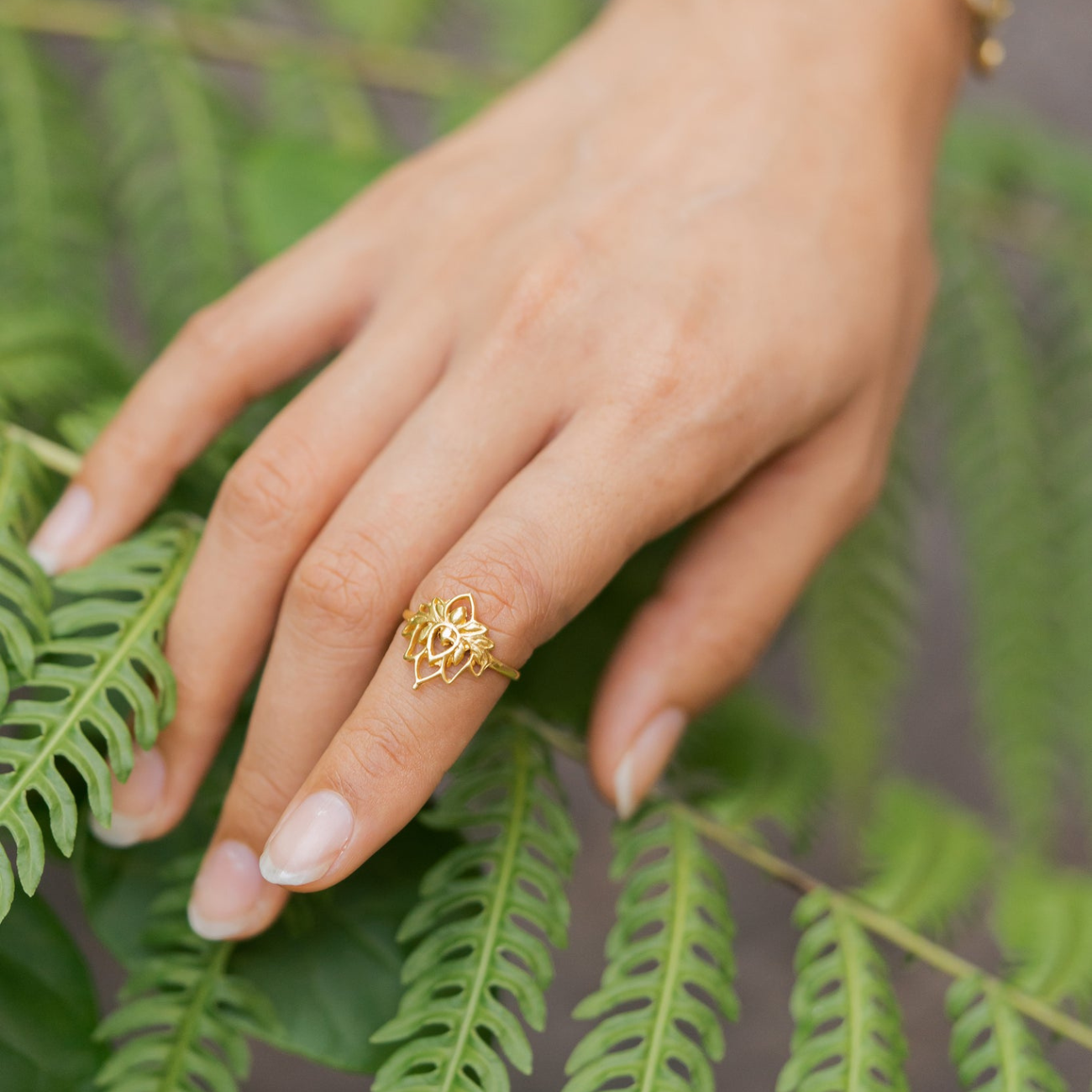 Flor de Loto - Anillo Delicado